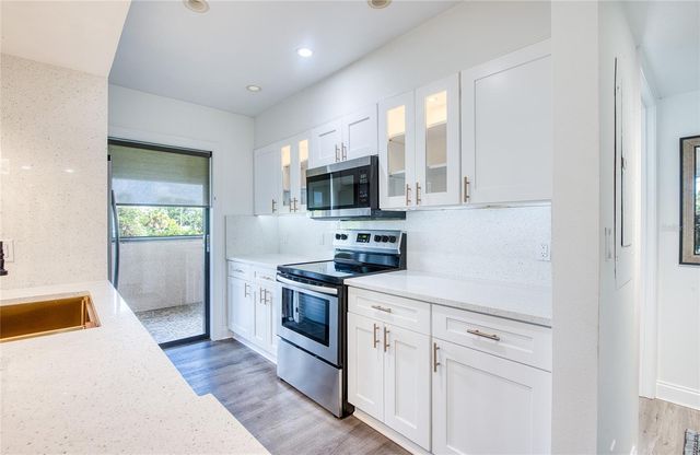 1328 PELICAN CREEK CROSSING D, St Petersburg, FL 33707