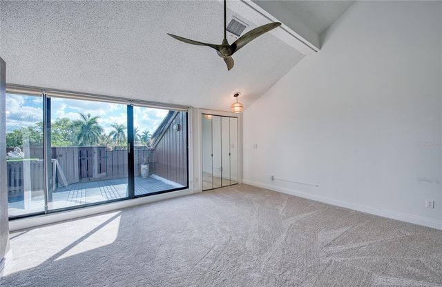 1328 PELICAN CREEK CROSSING D, St Petersburg, FL 33707