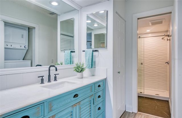 1328 PELICAN CREEK CROSSING D, St Petersburg, FL 33707