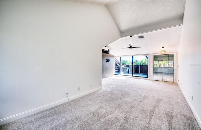 1328 PELICAN CREEK CROSSING D, St Petersburg, FL 33707