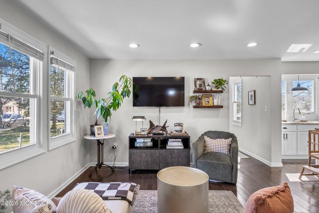 75 Nevada Avenue, Cherry Hill, NJ 08002