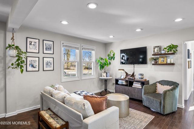 75 Nevada Avenue, Cherry Hill, NJ 08002