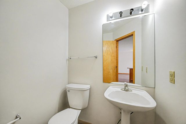 15329 Greenhaven Lane 102, Burnsville, MN 55306