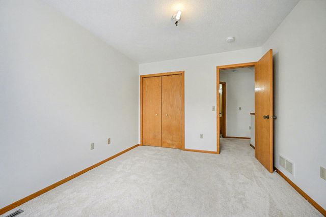 15329 Greenhaven Lane 102, Burnsville, MN 55306