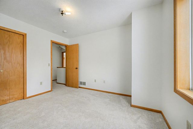 15329 Greenhaven Lane 102, Burnsville, MN 55306