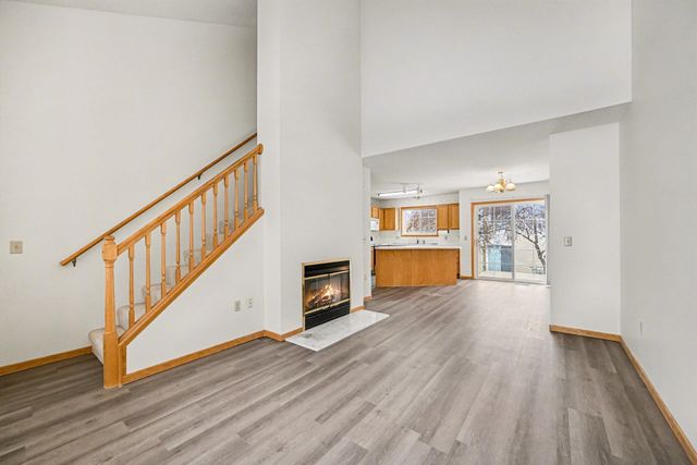 15329 Greenhaven Lane 102, Burnsville, MN 55306