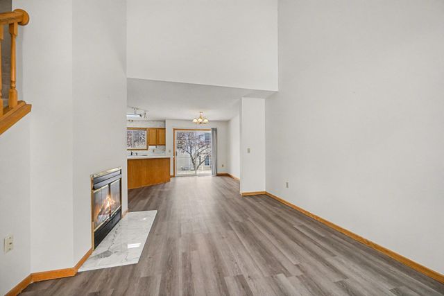 15329 Greenhaven Lane 102, Burnsville, MN 55306