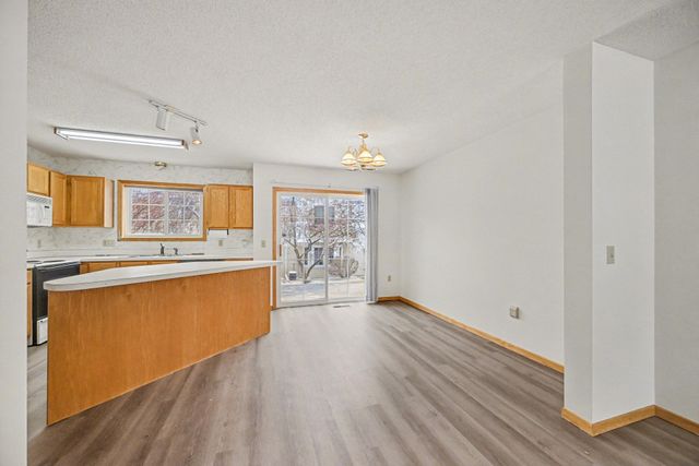 15329 Greenhaven Lane 102, Burnsville, MN 55306