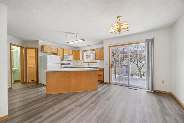 15329 Greenhaven Lane 102, Burnsville, MN 55306