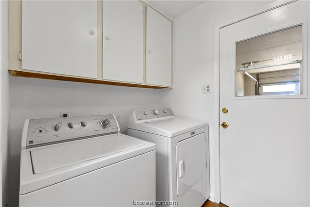 1211 King Arthur Circle, College Station, TX 77840