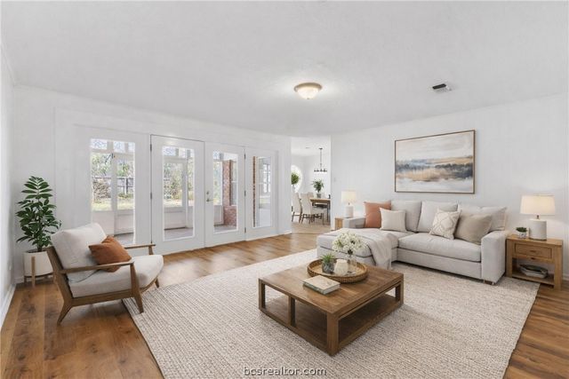 1211 King Arthur Circle, College Station, TX 77840