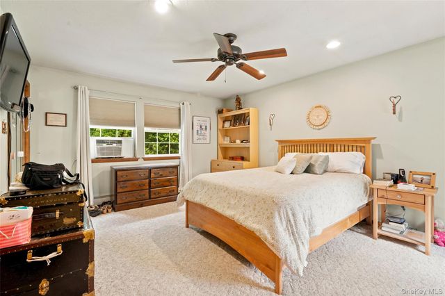228 W Mombasha Road, Monroe, NY 10950