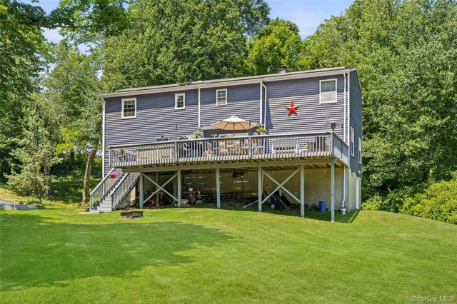 228 W Mombasha Road, Monroe, NY 10950