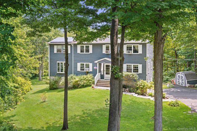 228 W Mombasha Road, Monroe, NY 10950