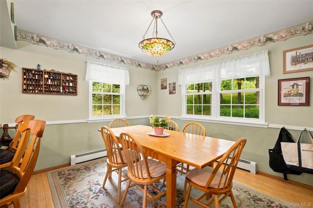 228 W Mombasha Road, Monroe, NY 10950