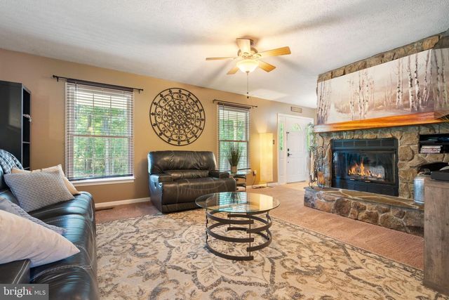 25360 KYLIES LN, Rhoadesville, VA 22542