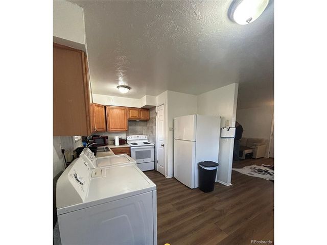 24 Cedar Ct, Longmont, CO 80503