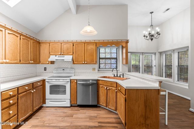 1052 Valley Drive, Calabash, NC 28467
