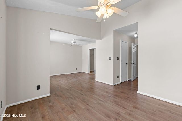 1052 Valley Drive, Calabash, NC 28467