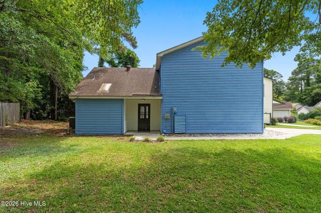 1052 Valley Drive, Calabash, NC 28467