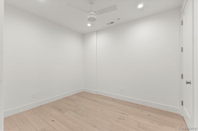 156 N Center Unit 303, Northville, MI 48167