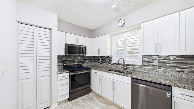 615 ALLEGHENY DRIVE, Sun City Center, FL 33573