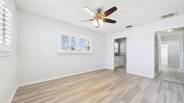 615 ALLEGHENY DRIVE, Sun City Center, FL 33573