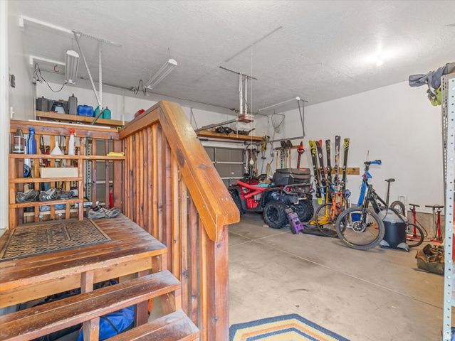 5118 W OLD CREEK RD, West Jordan, UT 84081