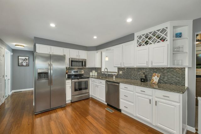 178 Bow Bog Road, Bow, NH 03304