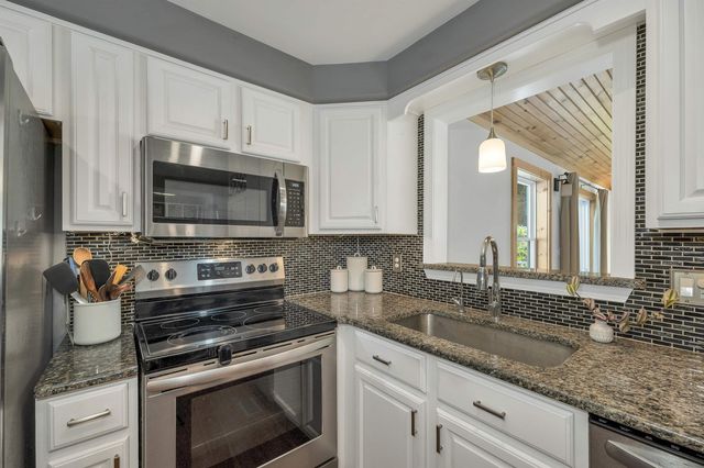 178 Bow Bog Road, Bow, NH 03304