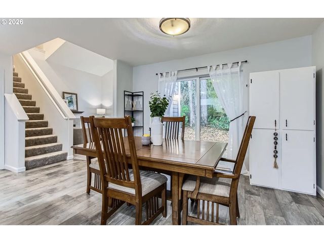 11369 Sw SYCAMORE Pl, Portland, OR 97223