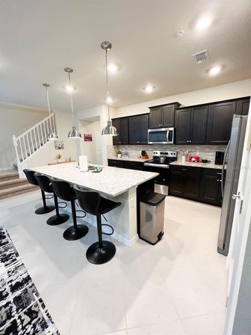 1252 BLUE ISLAND DRIVE, Clermont, FL 34714