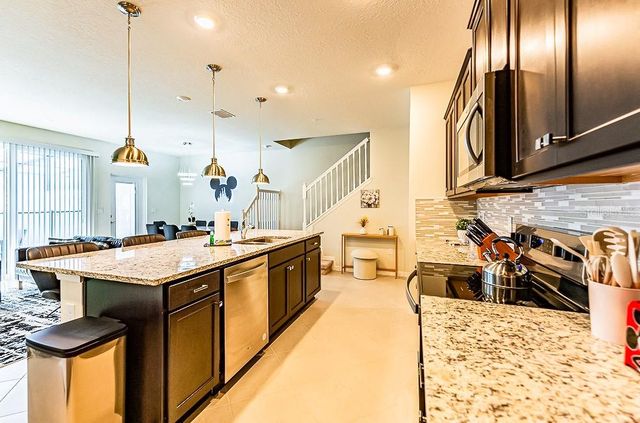 1252 BLUE ISLAND DRIVE, Clermont, FL 34714