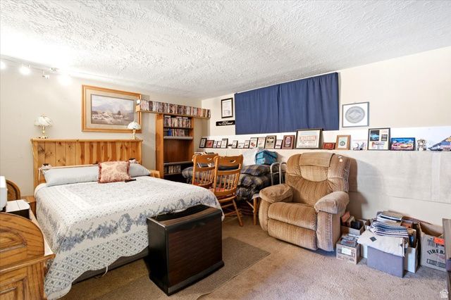 2626 W 1700 N, Clinton, UT 84015