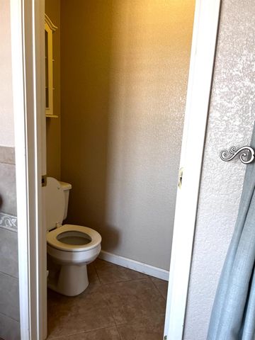 4309 Hazelnut Dr, Modesto, CA 95356