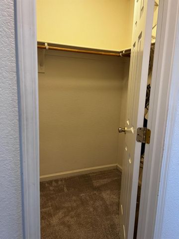 4309 Hazelnut Dr, Modesto, CA 95356