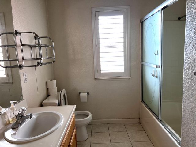 4309 Hazelnut Dr, Modesto, CA 95356