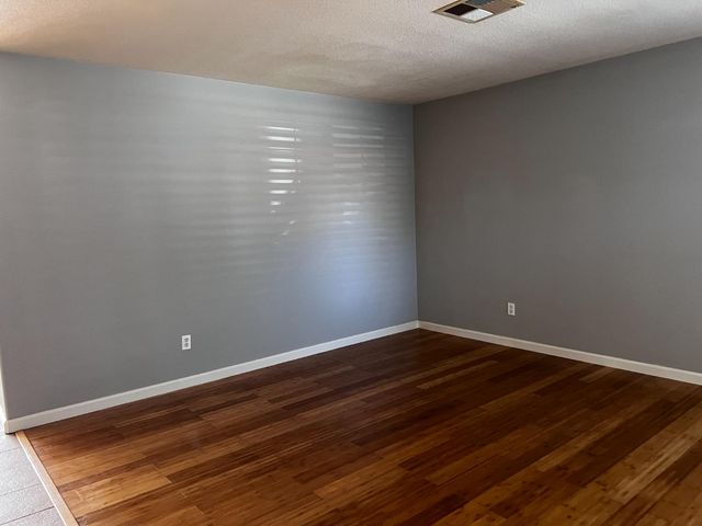 4309 Hazelnut Dr, Modesto, CA 95356