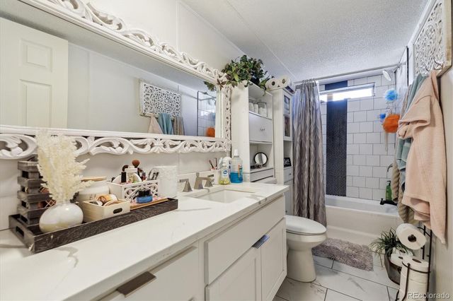 9400 Elm Court, Denver, CO 80260