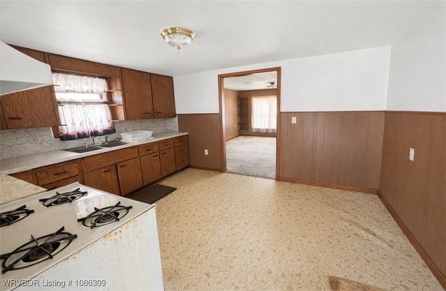 205 NW 5th Street, Keota, OK 74941