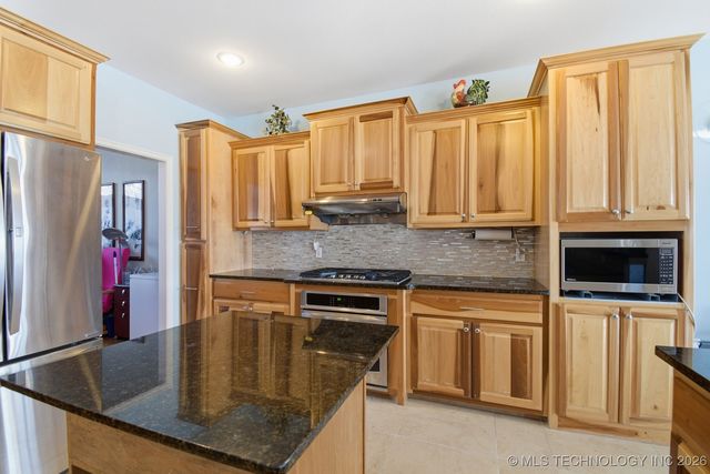 10020 E 95th Street N, Owasso, OK 74055