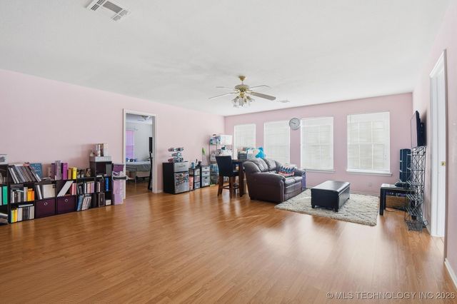 10020 E 95th Street N, Owasso, OK 74055