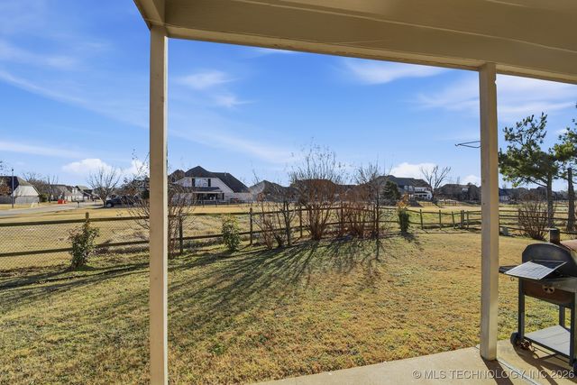 10020 E 95th Street N, Owasso, OK 74055