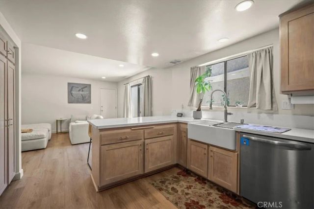 6613 Poppyview Drive, Oak Park, CA 91377