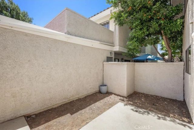 6613 Poppyview Drive, Oak Park, CA 91377