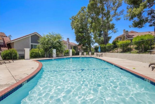 6613 Poppyview Drive, Oak Park, CA 91377