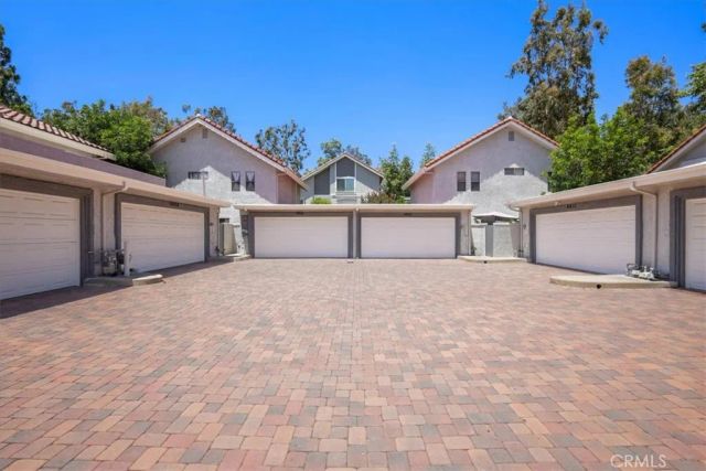 6613 Poppyview Drive, Oak Park, CA 91377