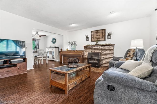 7910 Burkey Road NW, North Canton, OH 44720
