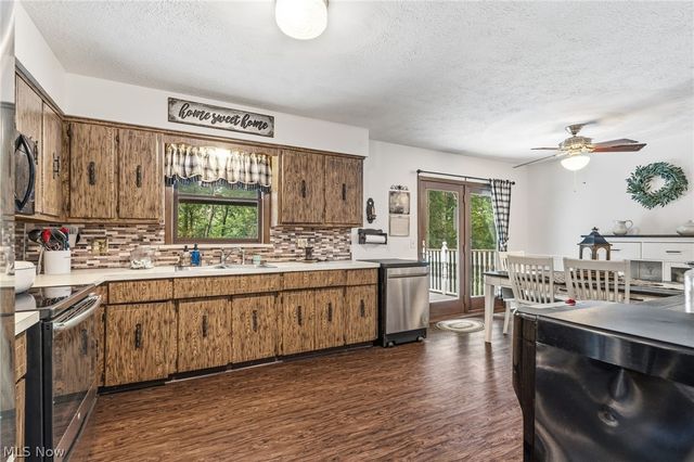 7910 Burkey Road NW, North Canton, OH 44720