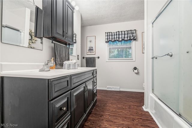 7910 Burkey Road NW, North Canton, OH 44720